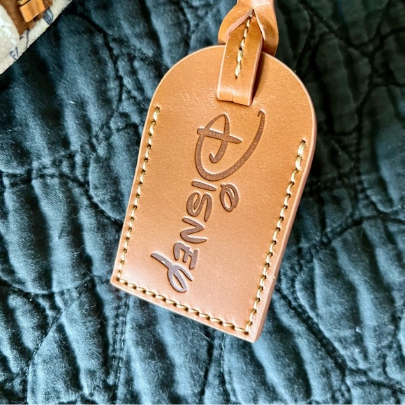 NWT Critter Chaos Disney Dooney & Bourke Crossbody - Picture 4 of 6